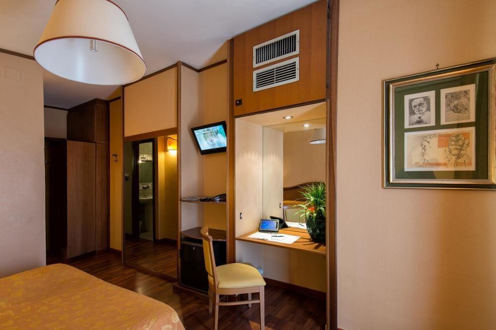 Park Hotel Blanc Et Noir 罗马 外观 照片