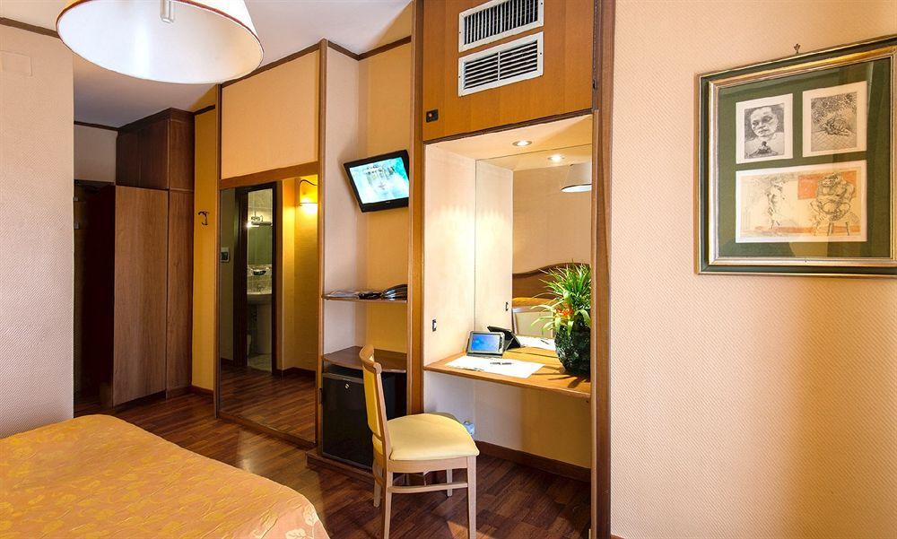 Park Hotel Blanc Et Noir 罗马 外观 照片