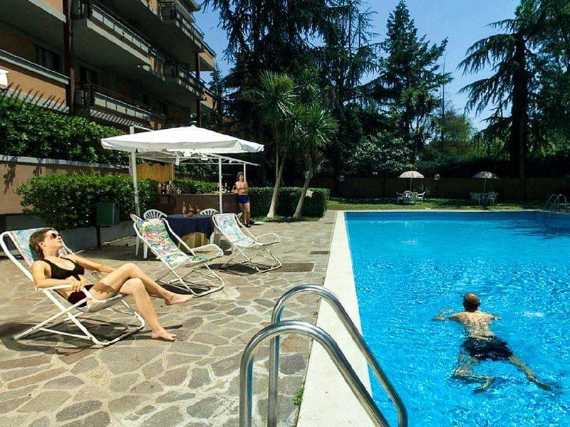 Park Hotel Blanc Et Noir 罗马 外观 照片
